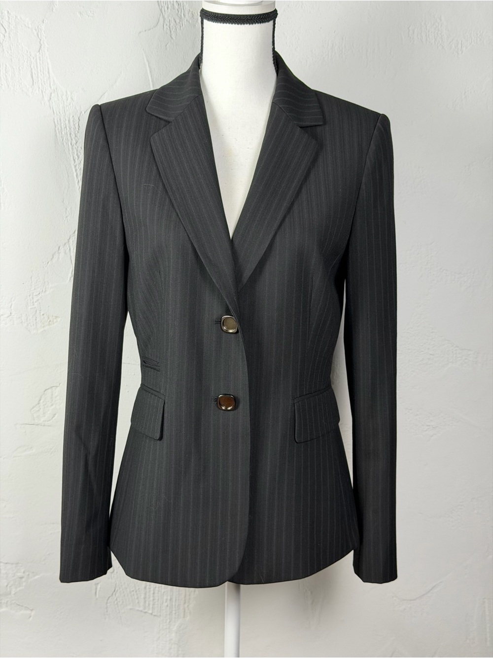 ANTONIO MELANI Black Pinstripe Tailored Blazer Professional Beauty size 6